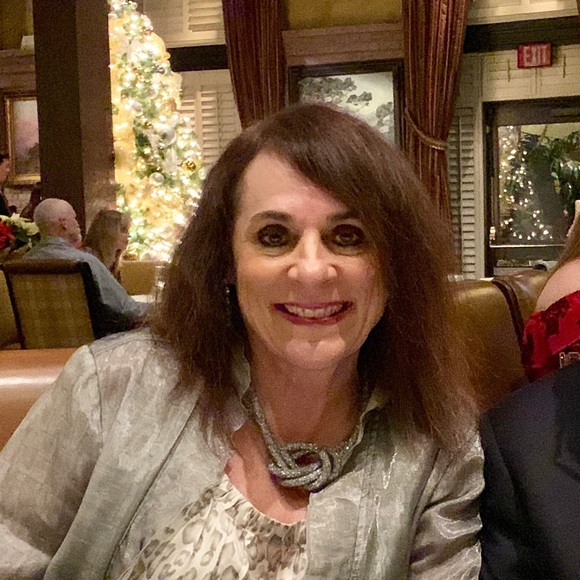 Profile Picture of Marianne Ekegren (@mekegren) on Poshmark