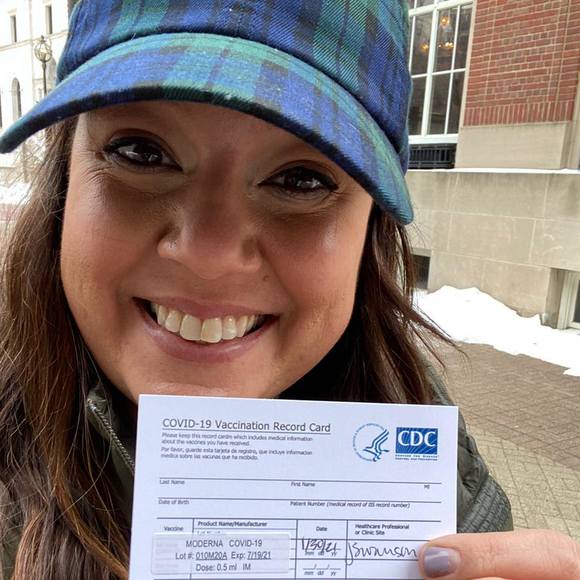 Profile Picture of Julie Danielowski (@deeski64) on Poshmark