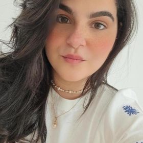 Profile Picture of Marian Victoria De Assis (@mariandeassis) on Pinterest