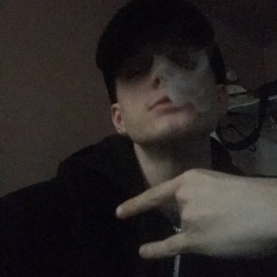 Profile Picture of Zachary Henning (@Zach_HENNessy) on Twitter
