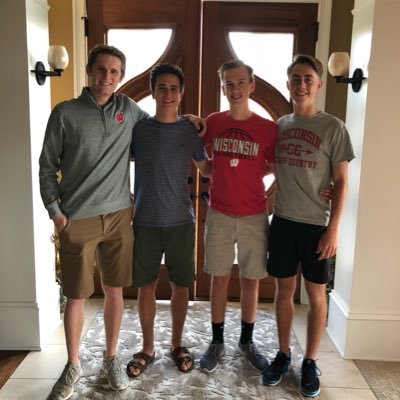 Profile Picture of Davis Parker (@davisparker24) on Twitter