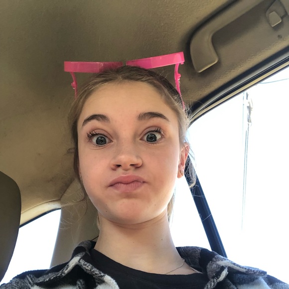 Profile Picture of Quincy Hurtt (@quincyhurtt) on Poshmark