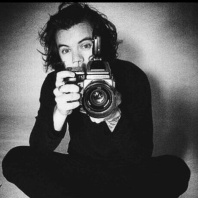 Profile Picture of Harry_Styles:) (@Harry_Is_Hott) on Twitter