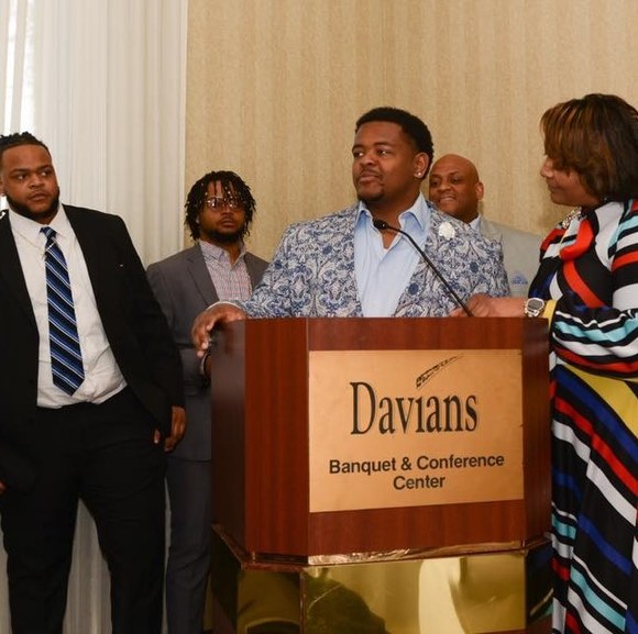 Profile Picture of Tevin Smith (@tevin73) on Poshmark