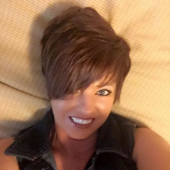 Profile Picture of Megan Butcher (@sexy_11) on Poshmark