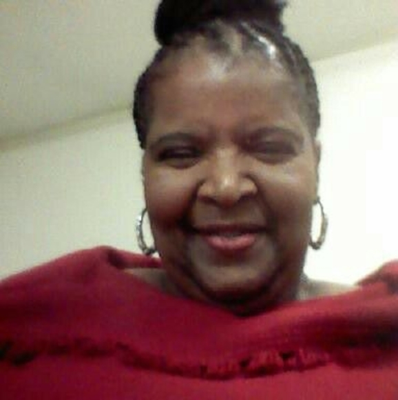 Profile Picture of Joyce Ball james (@morelamp6) on Poshmark