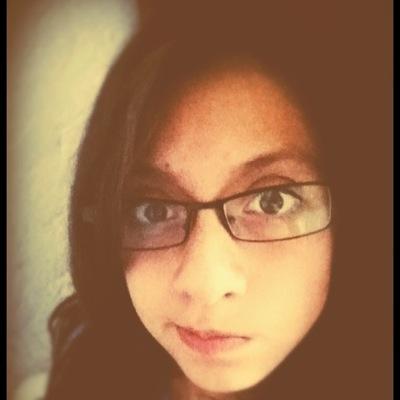 Profile Picture of Esmeralda Estrada (@esme81600442) on Twitter