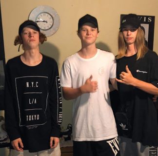 Kylie Mines - Facebook Profile Picture of Kylie Mines (@kylie.mines.12) on Facebook