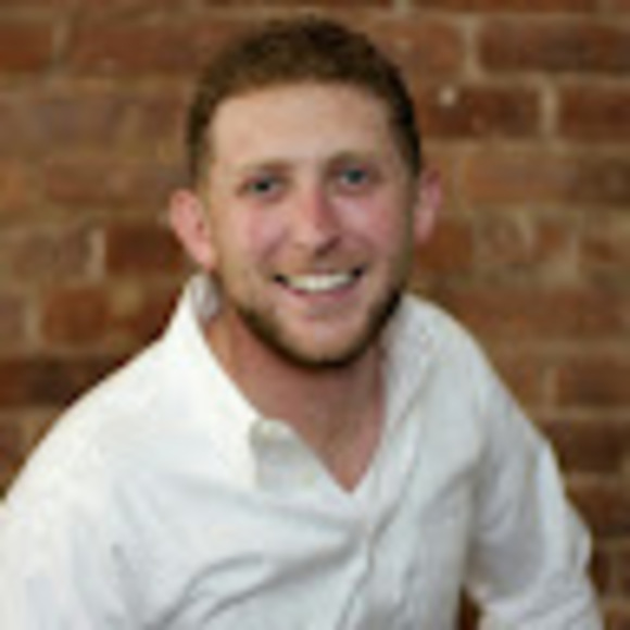Profile Picture of Adam Fischer (@adfische) on Poshmark
