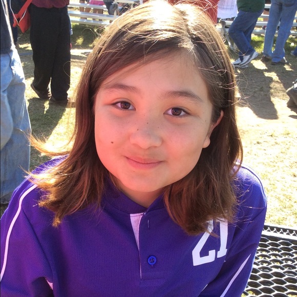 Profile Picture of Ayana Carver (@ayana_carver_40) on Poshmark