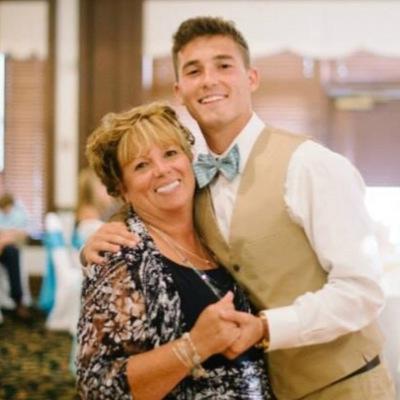 Profile Picture of Paul W Holliday (@PHolliday99) on Twitter