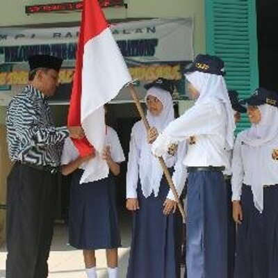 Profile Picture of Anwari Anwar (@AnwariAnwar2) on Twitter