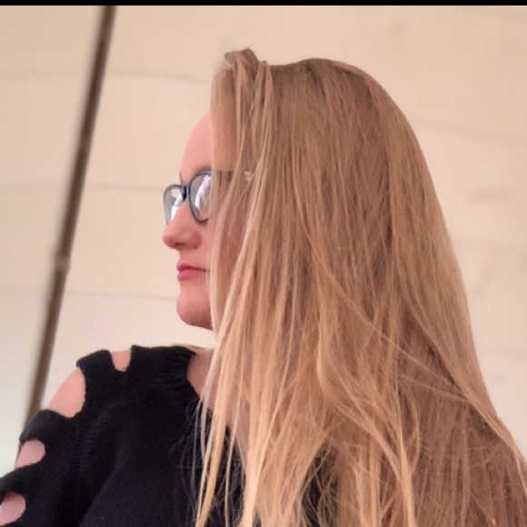 Profile Picture of Julia Klug (@tardislove) on Poshmark