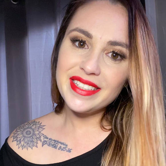 Profile Picture of Jodi Wiborg (@jwiborg21) on Poshmark