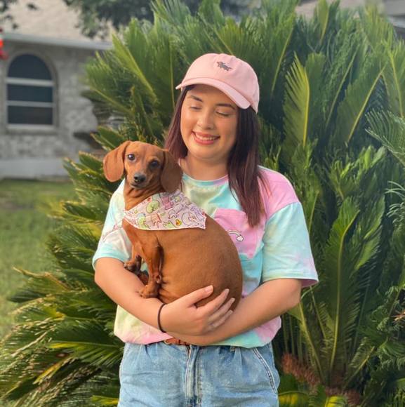 Profile Picture of Cindy Silva (@cindyyspice) on Poshmark