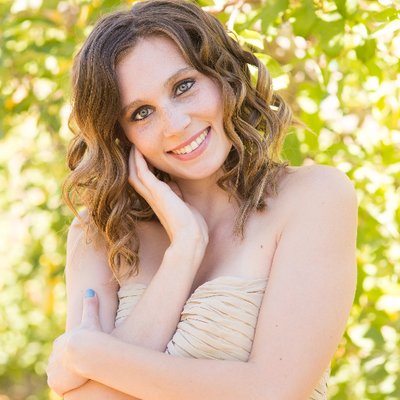 Profile Picture of Mckenzie Kemp (@kenziescrafts) on Twitter