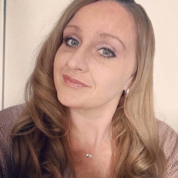 Julie Kossuth - Poshmark Profile Picture of Julie Kossuth (@jkossuth) on Poshmark