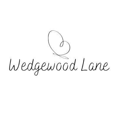 Profile Picture of Wedgewood Lane (@DesignHollie) on Twitter