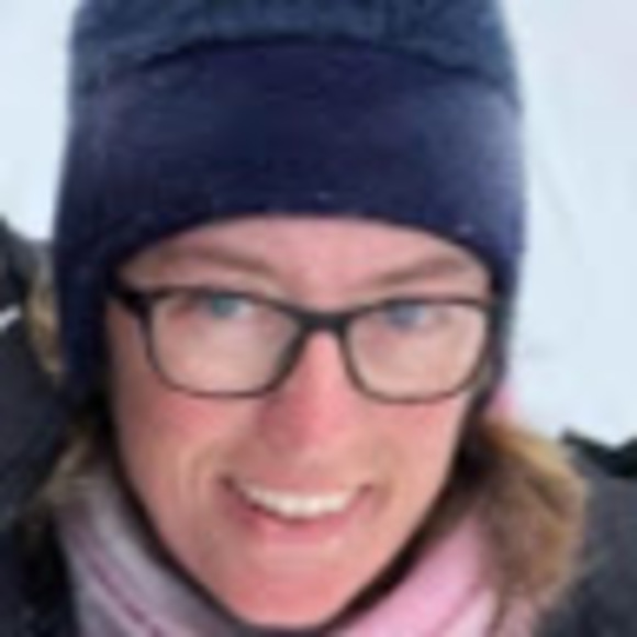 Profile Picture of Shauna Bergwall (@shaunabergwall) on Poshmark