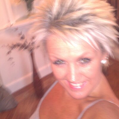 Profile Picture of Carole Phillips (@wiseowl248) on Twitter