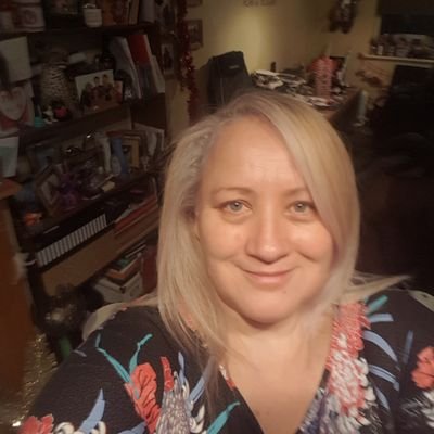 Profile Picture of Heather Duggan (@DugganHeth) on Twitter