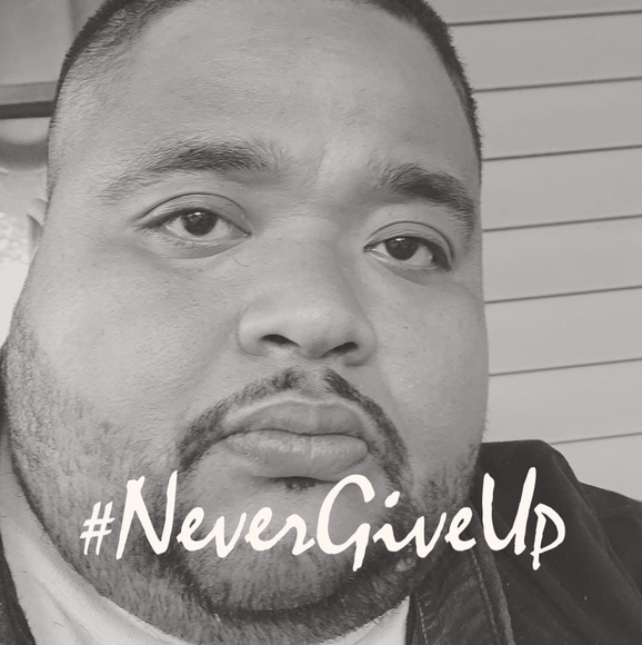 Profile Picture of Eddie James (@eddiejames169) on Poshmark