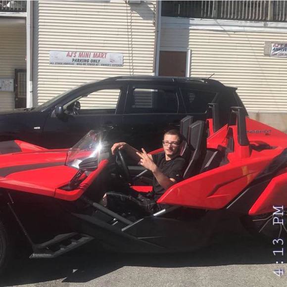 Profile Picture of Izaya Mcgonnell (@izaya67) on Poshmark