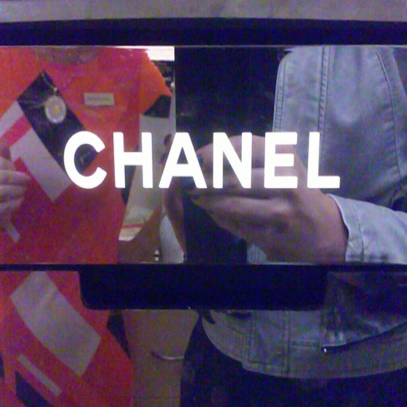 Profile Picture of Faina Bobbin (@fainaknizhnik) on Poshmark