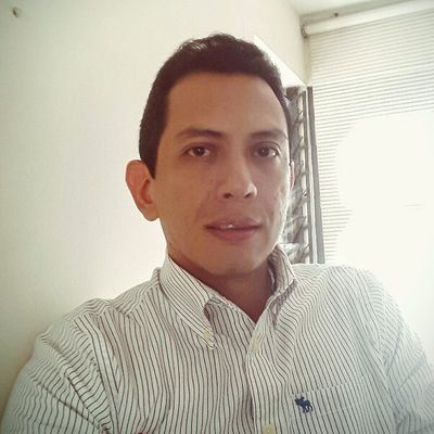 Profile Picture of René Calderón (@unetemediacali) on Twitter