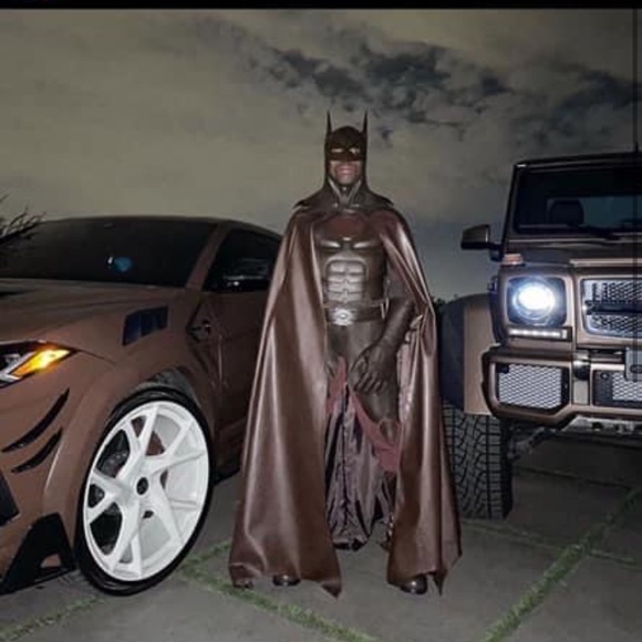 Profile Picture of Eddie Moore (@edd312) on Poshmark