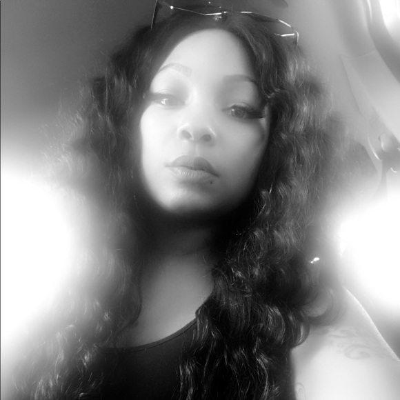 Profile Picture of M Parker (@mlp1025) on Poshmark