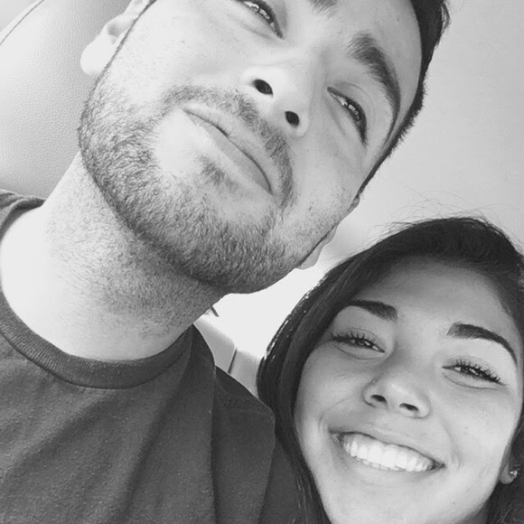 Profile Picture of Juliana Burns (@juburns95) on Poshmark