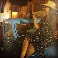 Profile Picture of Leah Hoyt (@makehappynotbom) on Pinterest