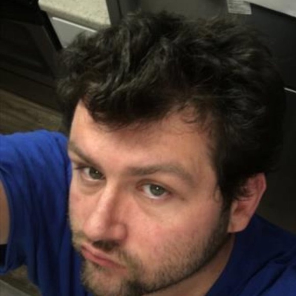 Profile Picture of Robert Pyne (@northagate) on Poshmark