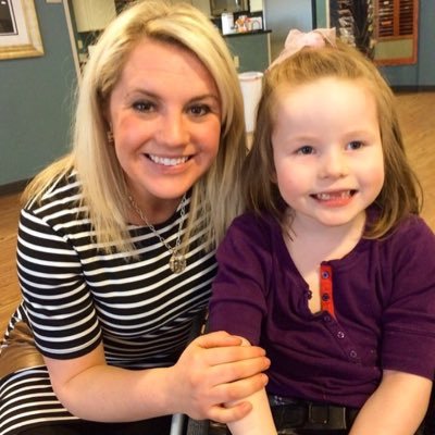 Profile Picture of Mackenzie Schuler (@kenzieschuler) on Twitter