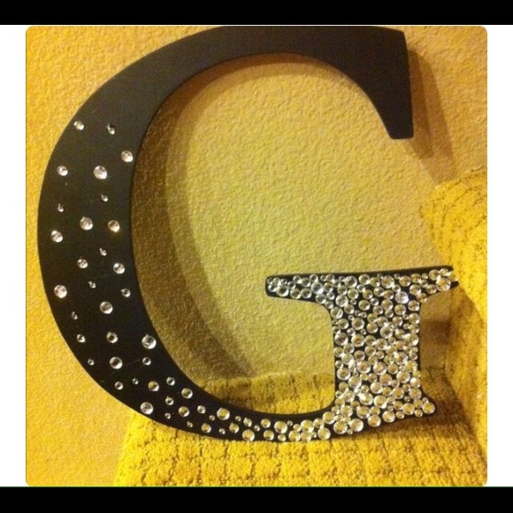 Profile Picture of Gloria Rodriguez (@glilianar) on Poshmark