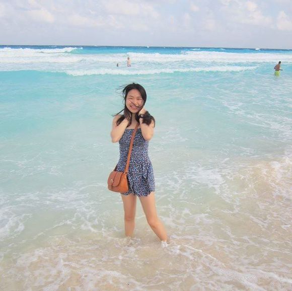 Profile Picture of Kate Lin (@may03105899) on Poshmark