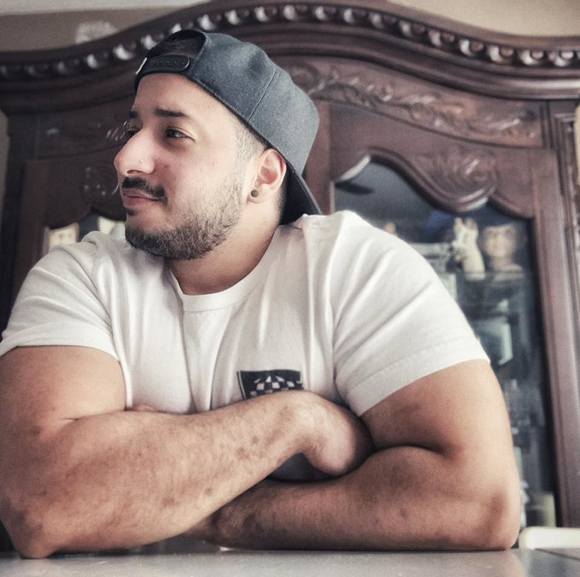 Profile Picture of Ray Andre (@battenbones) on Poshmark