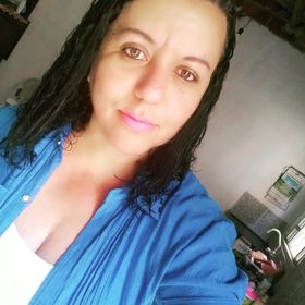 Profile Picture of Marcia Manzão (@marcimont) on Pinterest