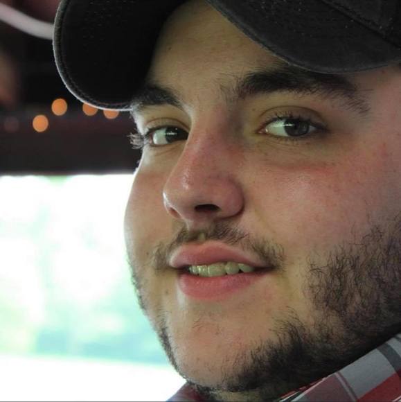 Profile Picture of Aj Straple (@ajstraple) on Poshmark