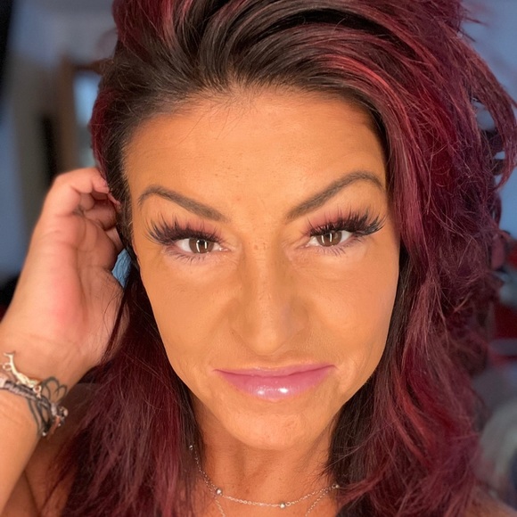 Profile Picture of Kerry Heintz peters (@poisonoh) on Poshmark