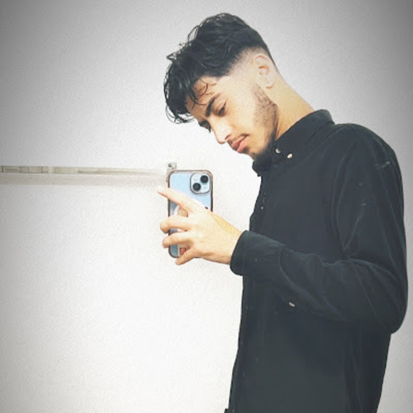 Profile Picture of Sayed Hashimi (@hashimisayed42) on Poshmark