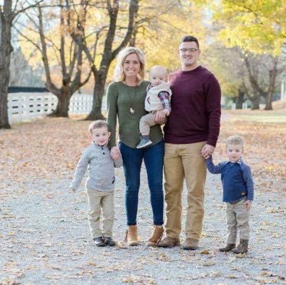 Profile Picture of Steven Bradley (@stevenbradley12) on Poshmark