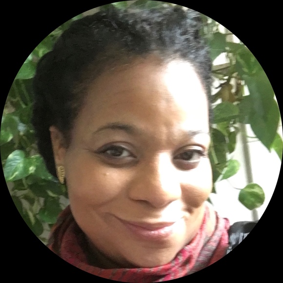 Profile Picture of Leemah Shak (@sabazz) on Poshmark