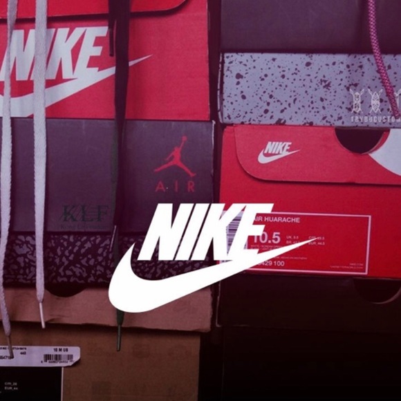 Profile Picture of Efrain Lopez (@fefe_hates_you) on Poshmark