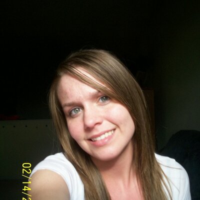 Profile Picture of Shawna England (@shawnaeyo) on Twitter