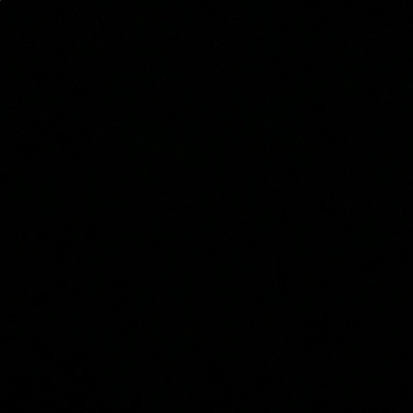 Profile Picture of Emma Tirabassi (@emmatirabassi) on Poshmark