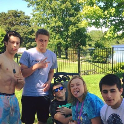 Profile Picture of John Idstein (@Idstein32) on Twitter