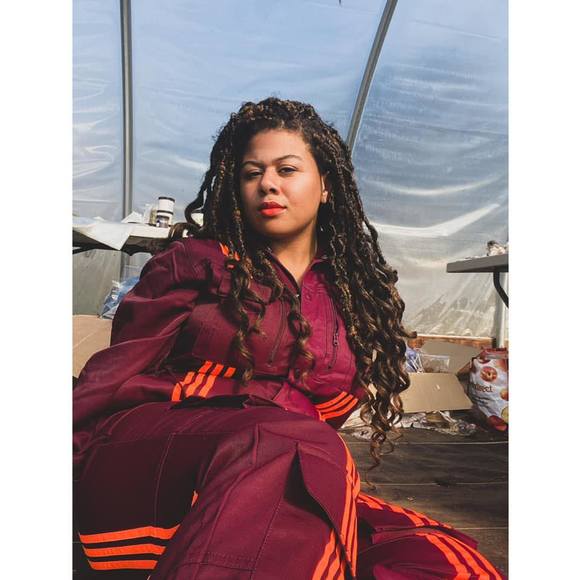 Profile Picture of Amanda Roseane (@asolomon018) on Poshmark