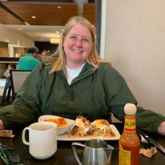 Profile Picture of Diana Chesnokova (@skibirealmumb66) on Poshmark